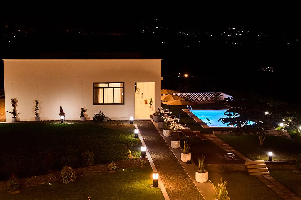 SMILE Apartments – Nachtansicht