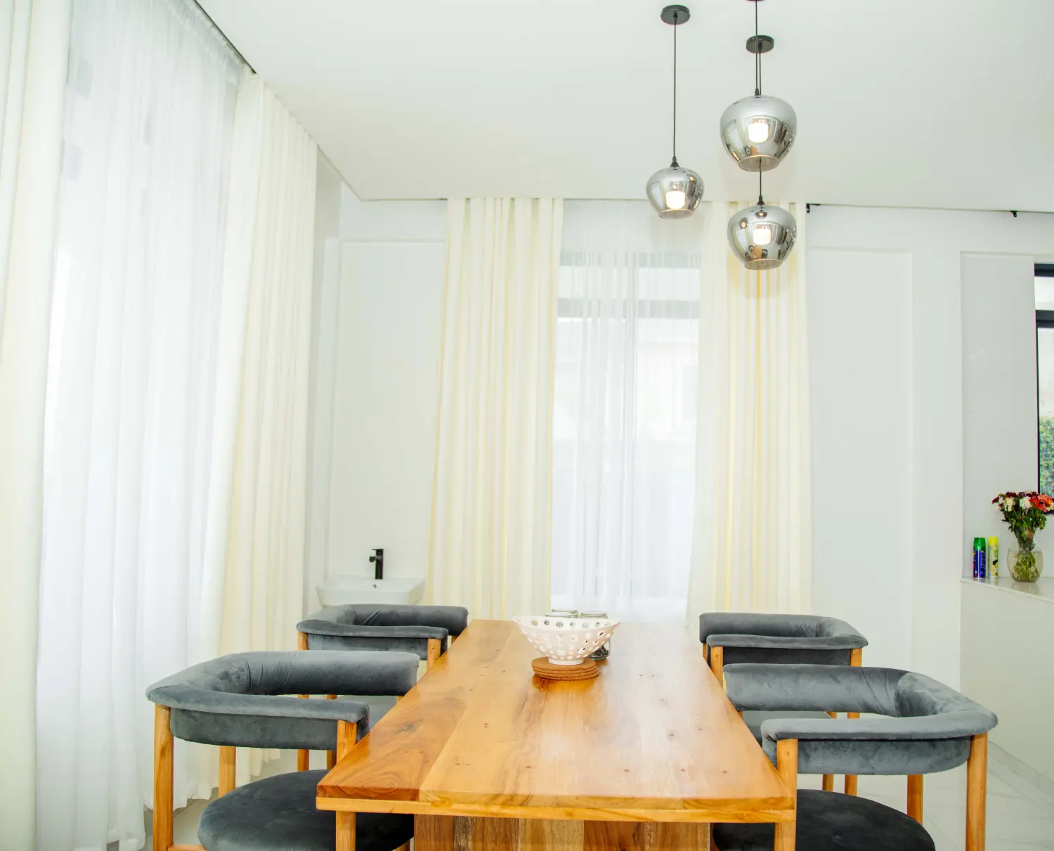 SMILE Apartments – Esstisch